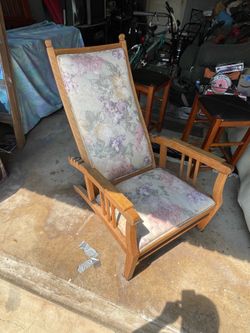 Antique Morris chair Antique Morris