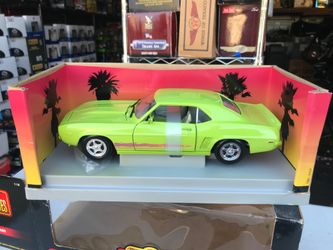 Diecast 69’ Chevy Camaro SS 1;18 1/18!,!