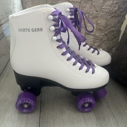 Roller Skates/ Women’s Roller Skates/ Size 8/ Brand New And Never Worn!
