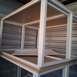 Office Chairs And Desks