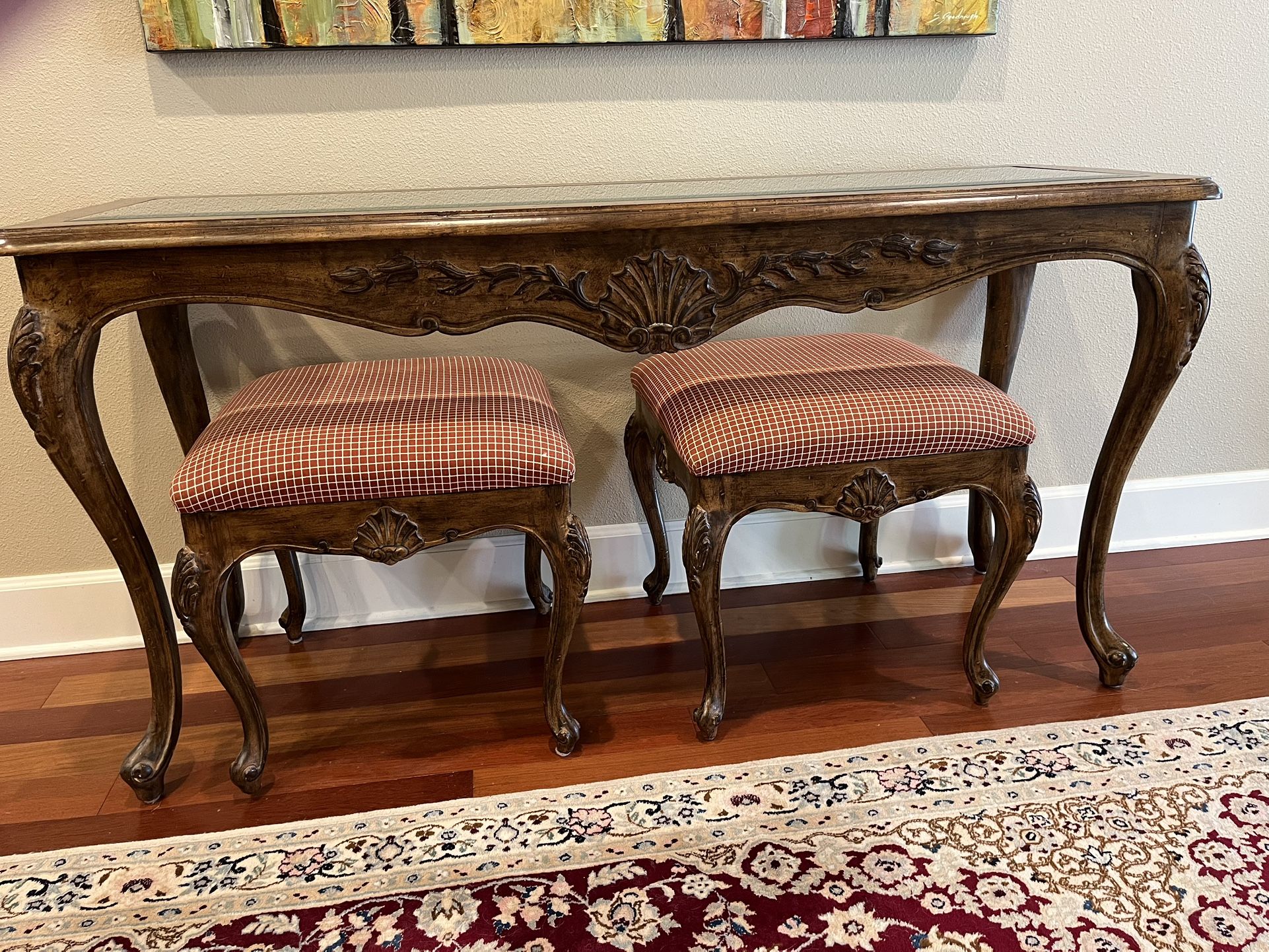 Vintage Side Table W/ Glass Top & 2 Stools