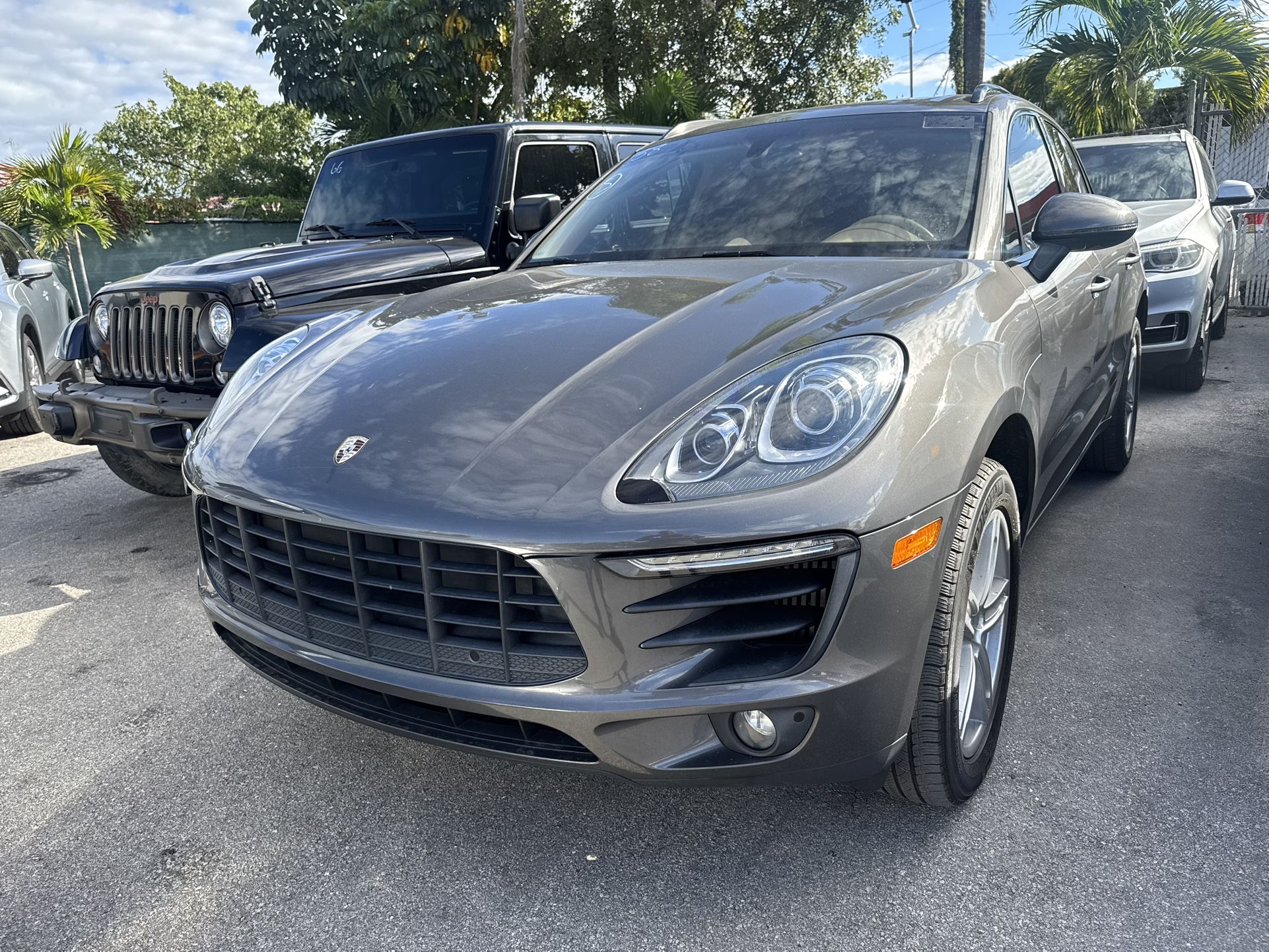 2016 Porsche Macan