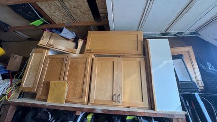 Kitchen Cabinets 10 pcs