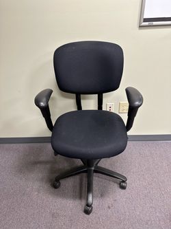 Black Fabric Office Chair with Armrests