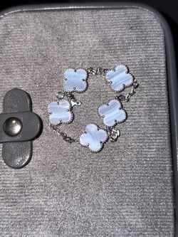 18k white gold bracelet 10g 7.5” $1310