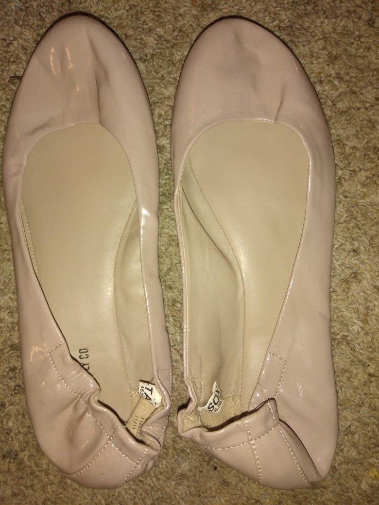 New Beige Ballet Style Flats Sz 11