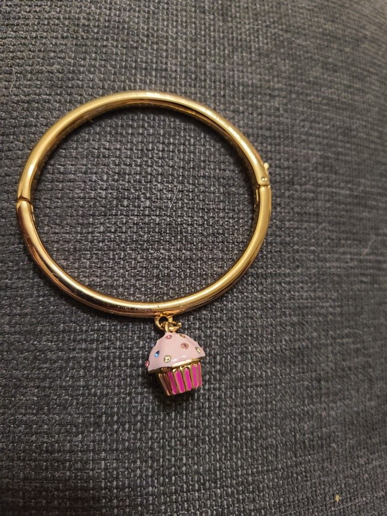 Kate Spade CUPCAKE CHARM BRACELET