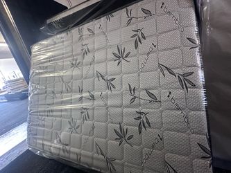 NEW QUEEN MATTRESS