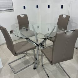 Table And Chairs For Sale!