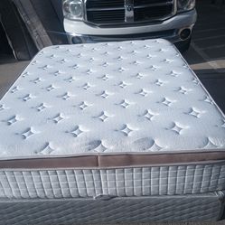 Queen pillowtop mattress and box spring