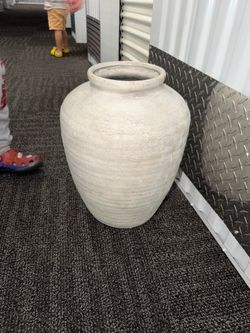 Plant vase