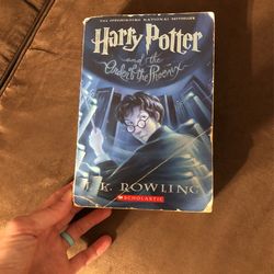 Harry Potter, And the order of the Phoenix