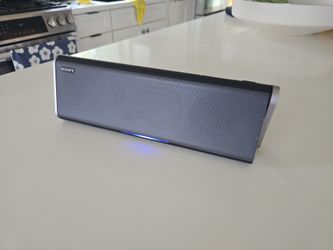 Sony SRS-BTX300 Portable Bluetooth Speaker - Works Great!