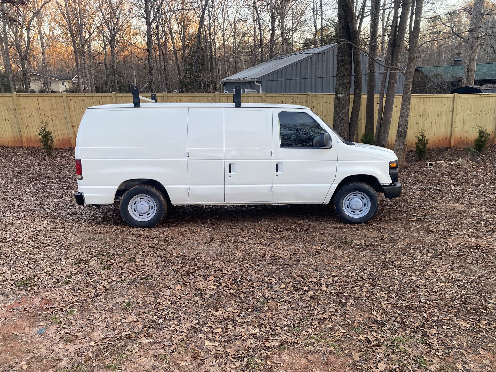 2005 Ford E-150