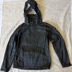 Mountain Hardwear Dry.Q Evap Rain Jacket Black Hooded Waterproof Shell Women’s S  High-performance waterproof rain jacket from Mountain Hardwear featu