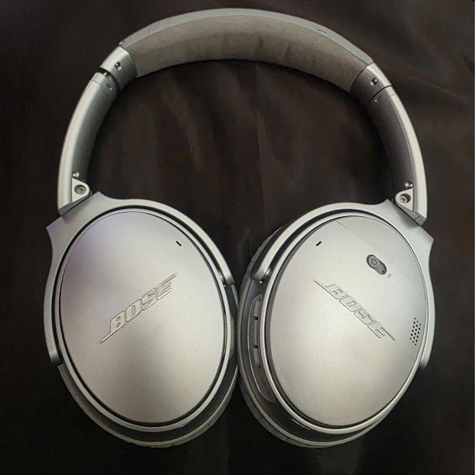 BOSE - QuietComfort 35 II Wireless Noise Cancelling Over-the-Ear Headphones
