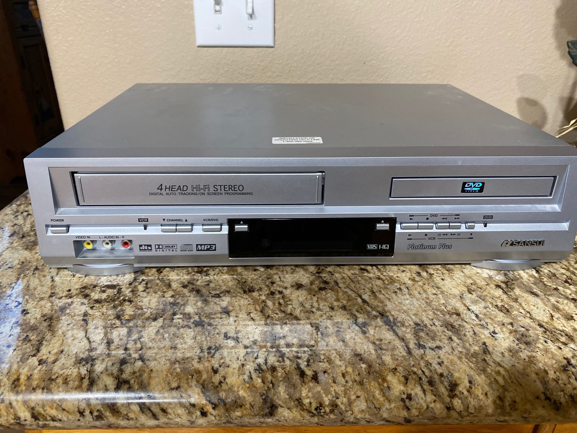 DVD-VHS Player