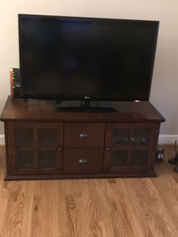 Solid wood TV stand