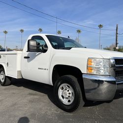 2009 Chevrolet Silverado 2500HD Service Truck – Ready to Work!