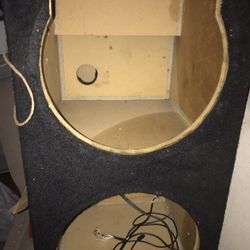 Speaker box 
