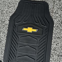 Bran New Rubber Carpets Bought them and they didn’t fit in my car the store didn’t take them back 