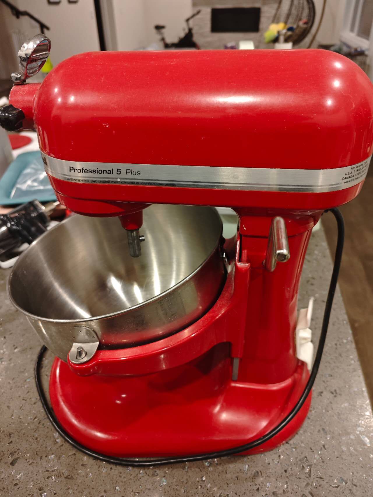 KitchenAid 6 Quart Bowl-Lift Stand Mixer with Attachments