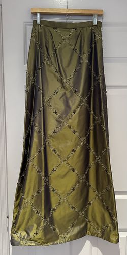 WOMENS LONG BEADED SKIRT-VIE BY VICTORIA ROYAL-SIZE 4