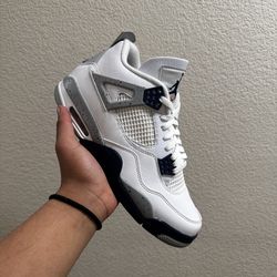 Jordan 4 Midnight Navy