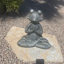 Cute Frog Statue
