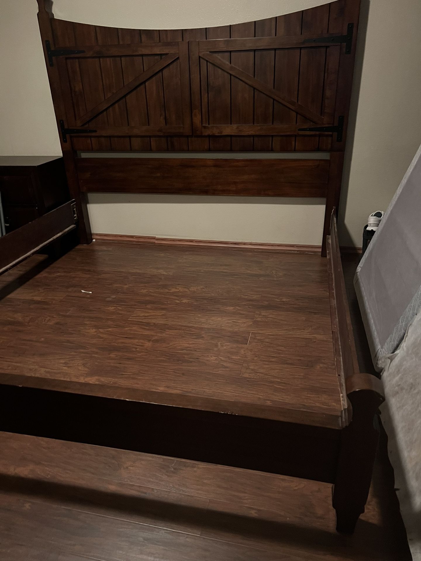 King Size Bed, Dresser With Mirror And Chester Drawers