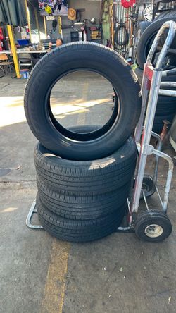4 llantas 225-65-17 $300