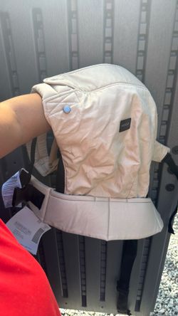 Baby carrier momcozy