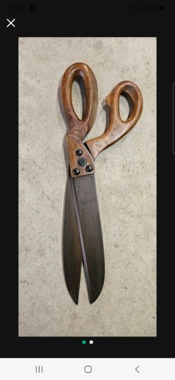 Retired Pottery Barn oversized scissors 