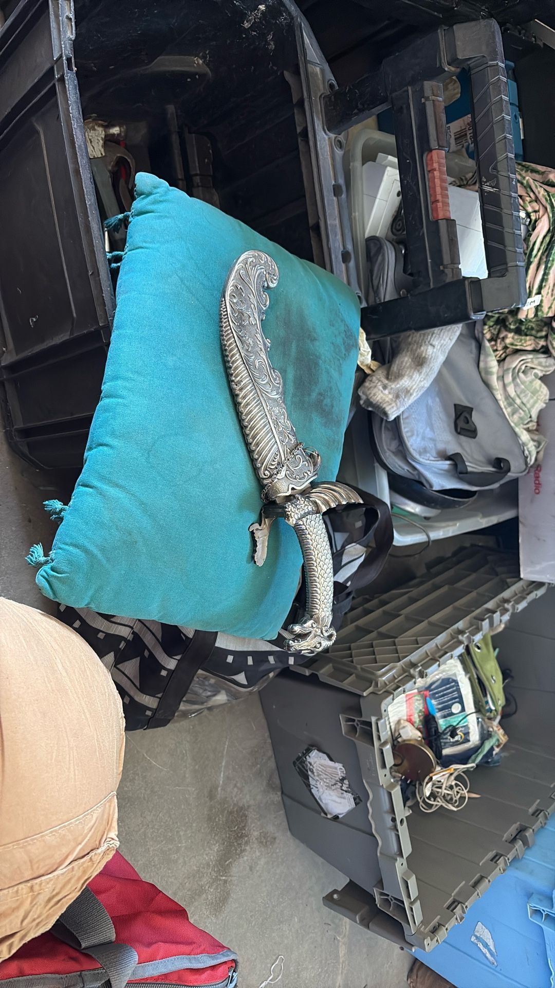 A dragon store stain steel. It’s just one of the hands is broken.