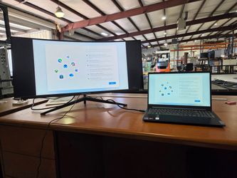 Sceptre 32 in Curved monitor