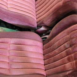 Hello, I sell parts for Chevrolet, Cadillac, GMC, Yukon, Tahoe, Silverado. Send a message so we can know what you need. We have a little bit of everyt