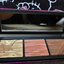 MAC Shiny Pretty Things  