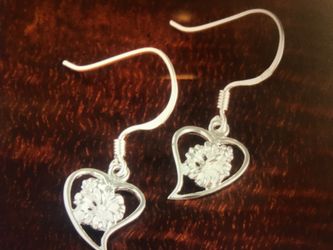 Silver heart hibiscus hook earring