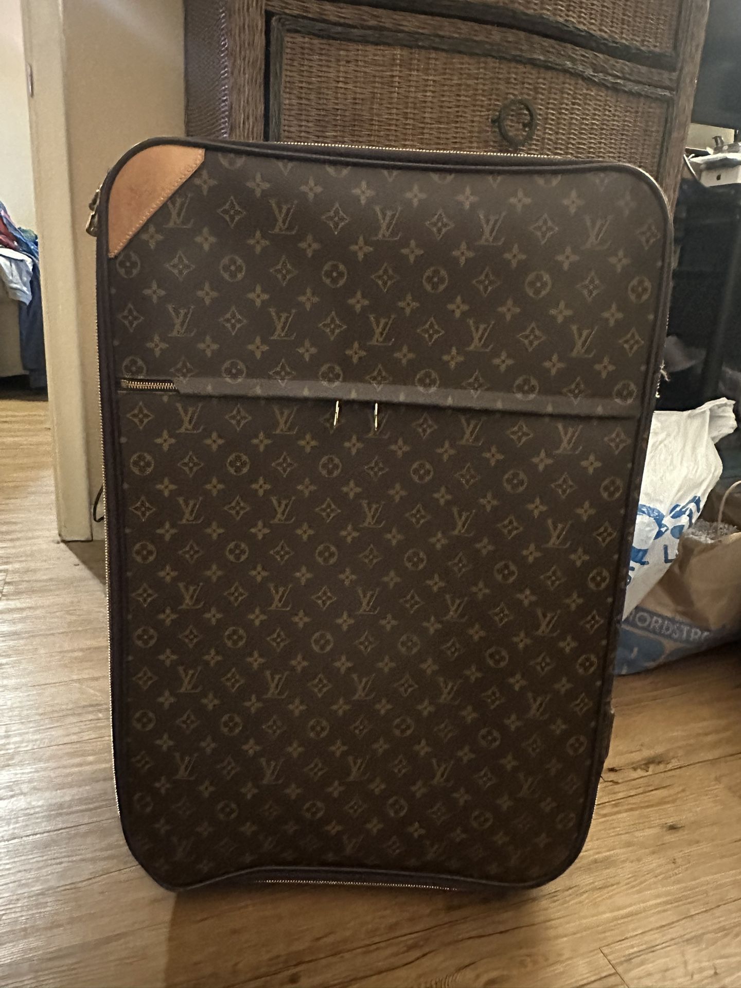 Louis Vuitton Luggage Large Used For Sale Genuine Authentic