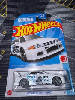 Hot Wheels Nissan GTR Skyline R32 Godzilla White Mainline 🔥