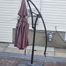 PATIO UMBRELLA 