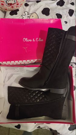 OLIVE & EDIE TEAGAN BOOT - KIDS' Size 5M Youth