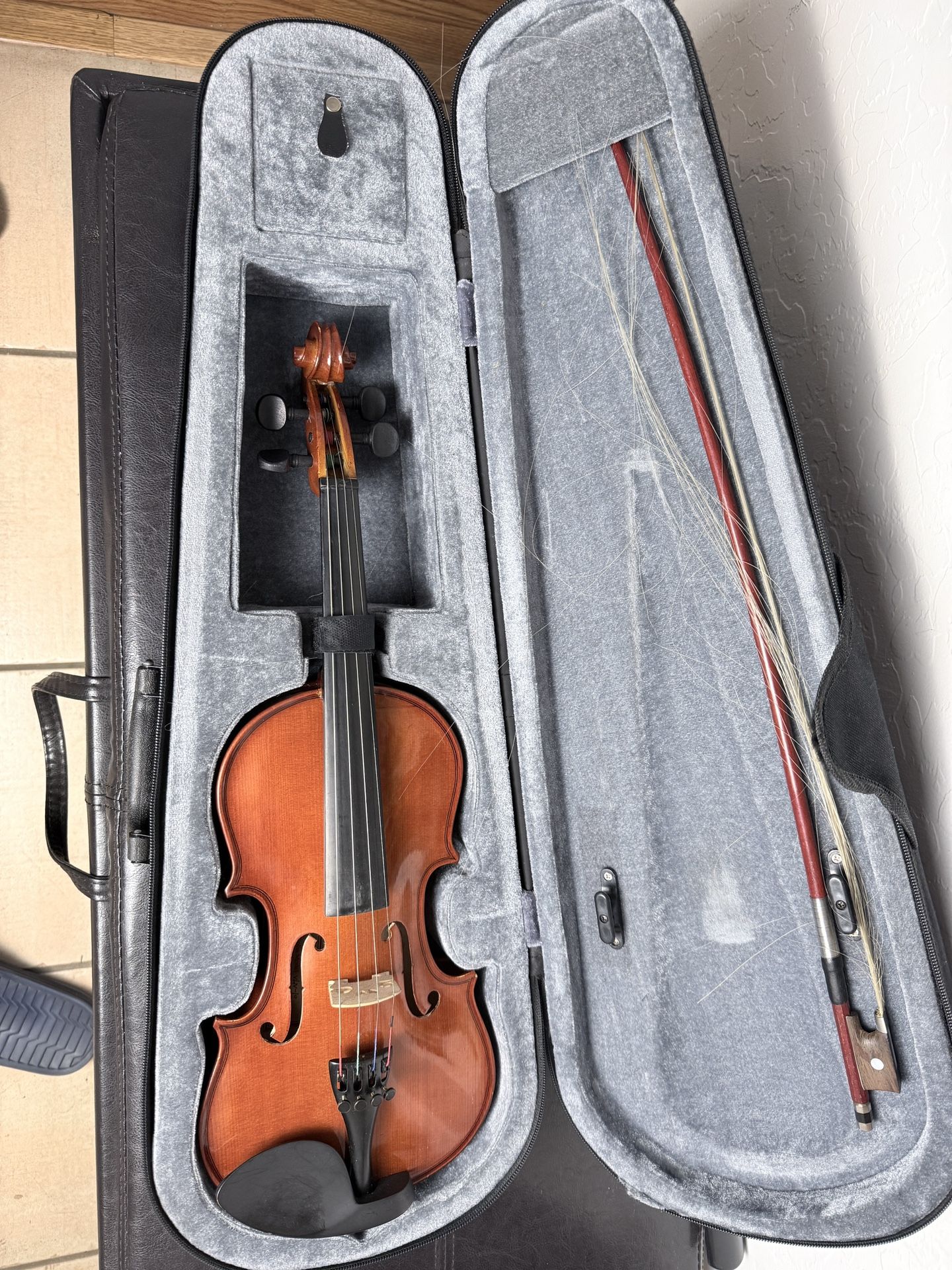 Violin - Beginner, Size 1/2