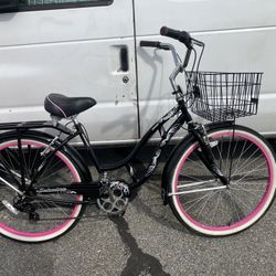 Schwinn. Women’s Cruiser Bike. 7 Speed. Tires 26 Inch 