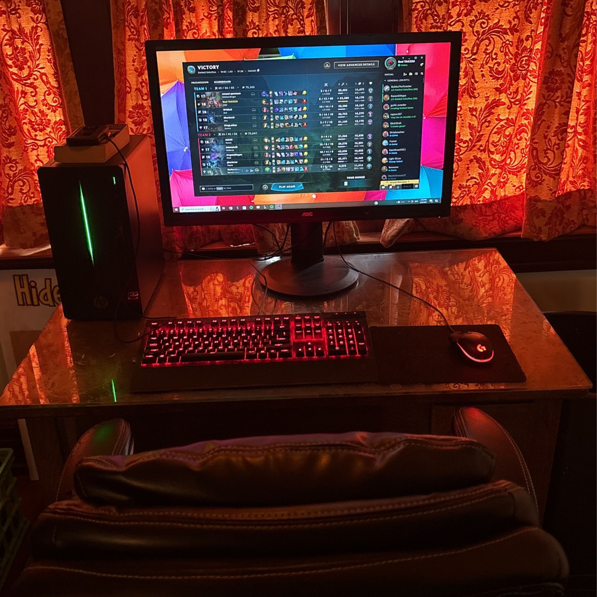 HP powered by AMD