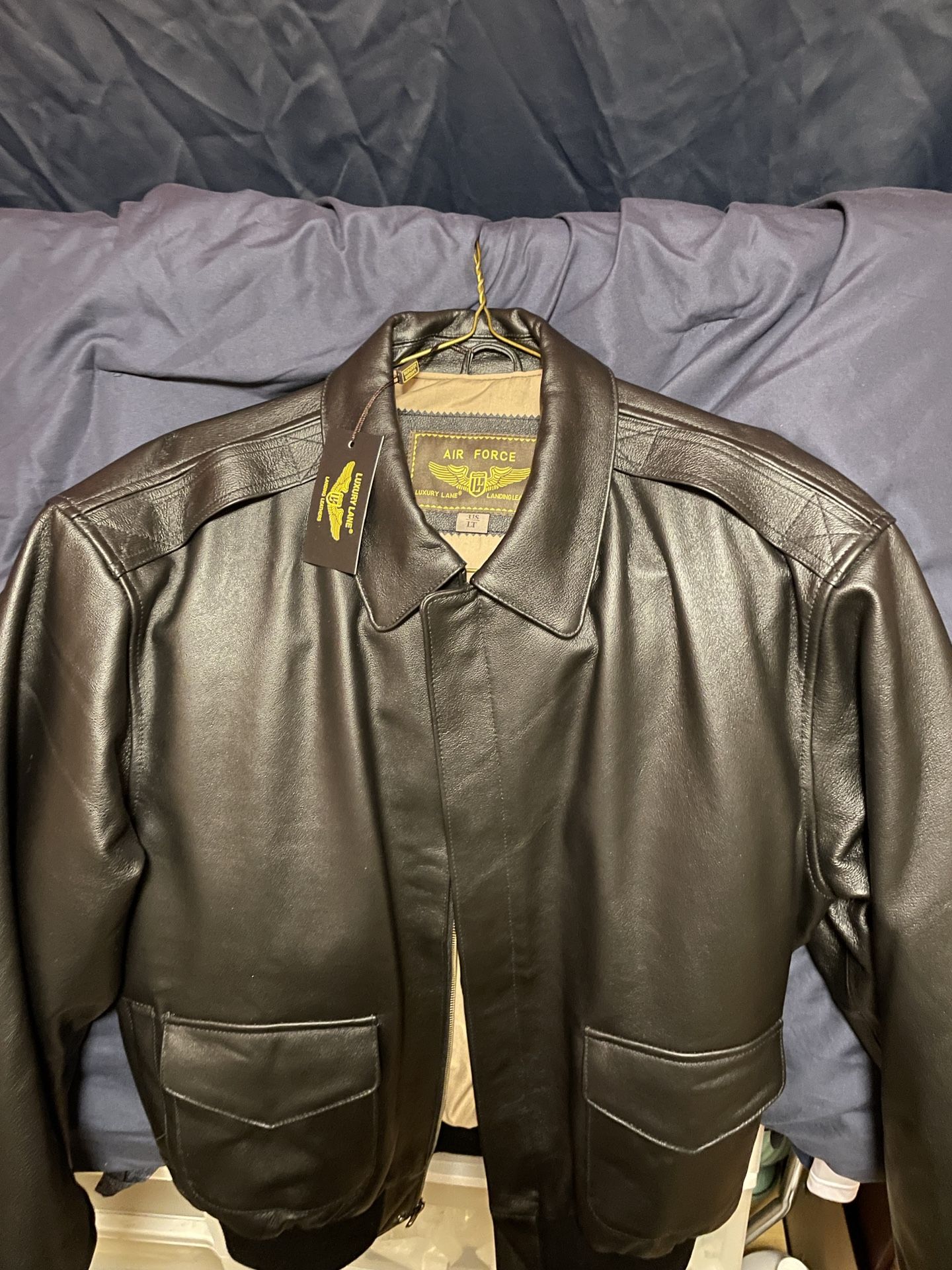 Men’s Leather Bomber Jacket Size LT