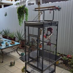 Jaula Negra Para Aves En Exelentes Condiciones 