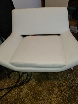 Leather/ swivel chair