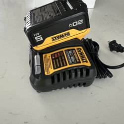 Dewalt Kit Battery XR 5.0 & Charger