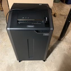 Fellowes 425i Paper Shredder